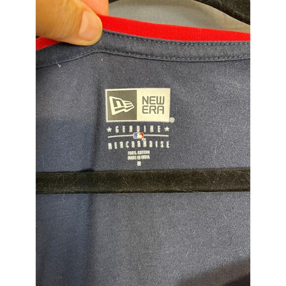 New Era Women's Boston Red Sox Profile Navy Arched Notch Neck T-Shirt size M - Picture 2 of 3